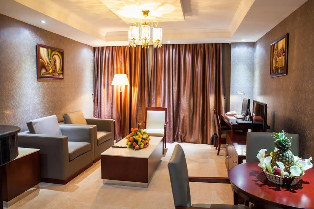 Grand Legacy Hotel Kigali Ngoại thất bức ảnh