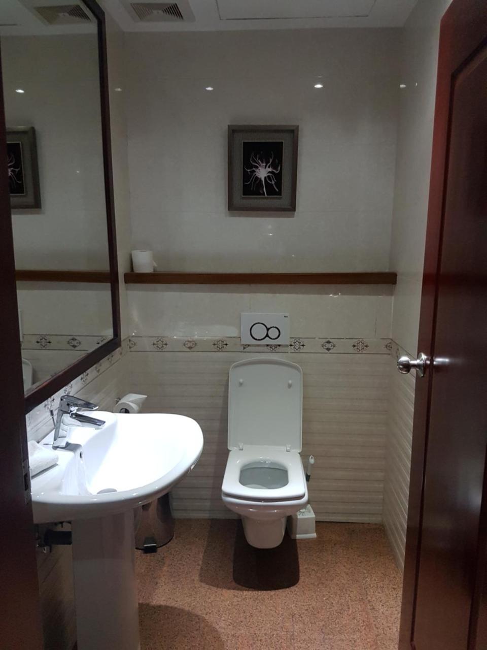 Grand Legacy Hotel Kigali Ngoại thất bức ảnh